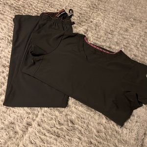 HeartSoul gray scrub set